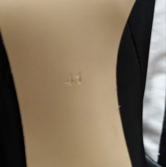 NWOT Elegant Black Thigh-High Women's Boots, Size 41 (9) - Picture 5 of 5